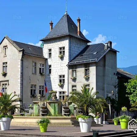 Joli Au Centre Apartment Aix-les-Bains