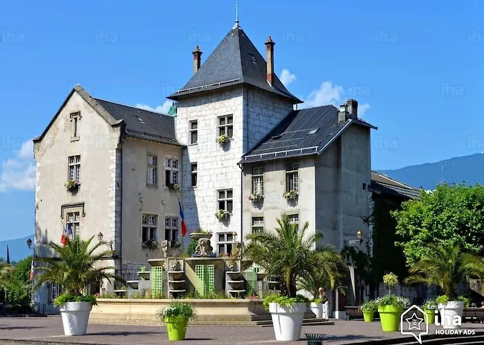 Joli Au Centre アパート エクスレバン